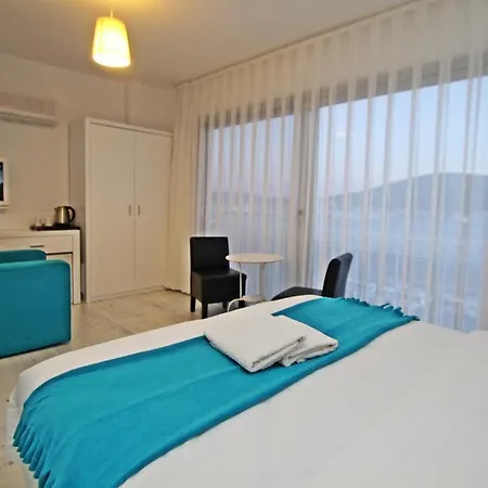 拉丽玛尔精品酒店 Çeşme