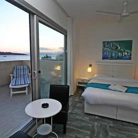 拉丽玛尔精品酒店